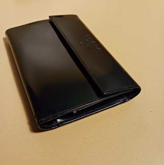 Prada Black patent leather wallet, checkbook - Picture 14 of 16